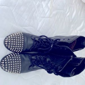 Steve Madden black zipper boots